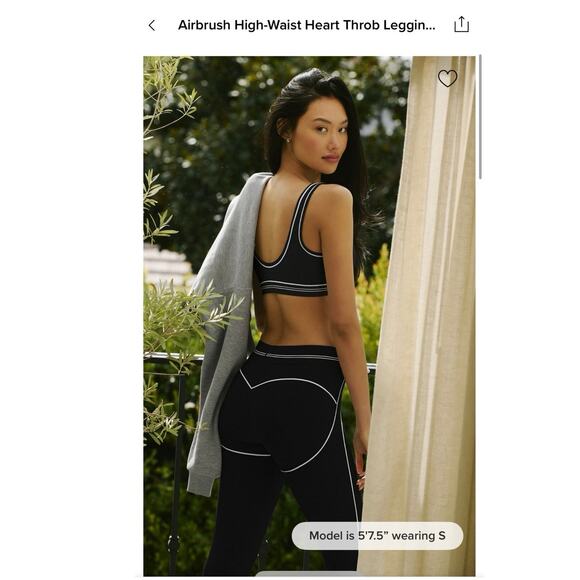 NWT Alo Airbrush High-Waist Heart Throb Legging Full Length Size M Black/White - Picture 1 of 7